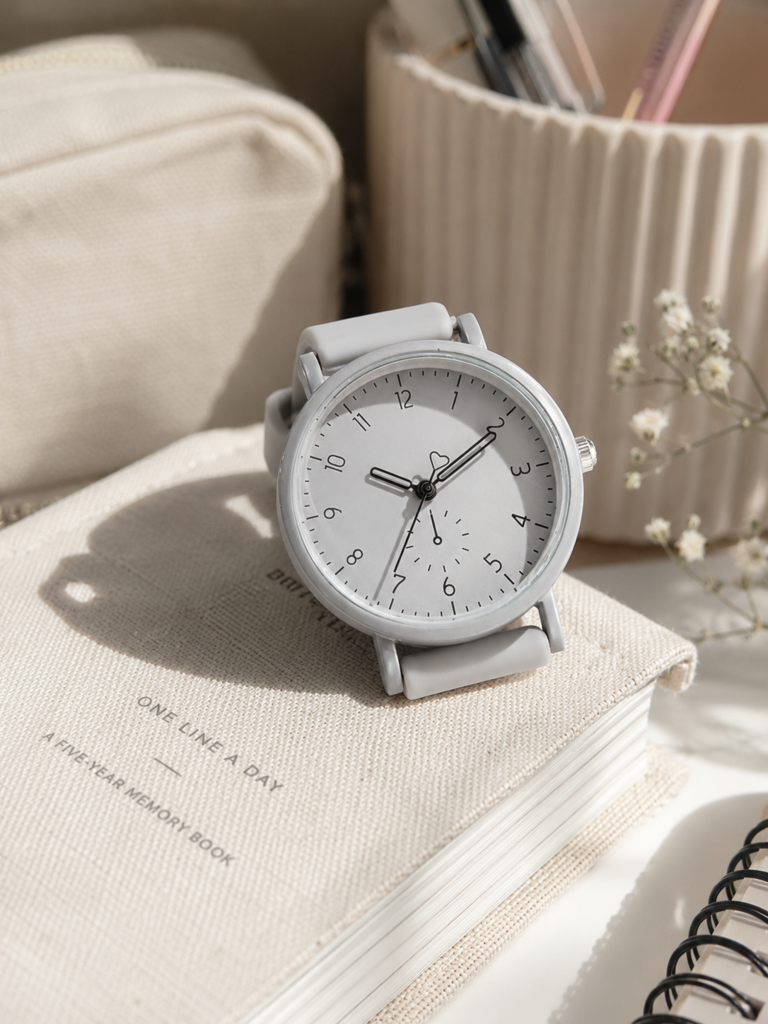 Moon Dream StyleWatch — Montre “ Adolescente ”Fashion Minimaliste Quartz Silicone