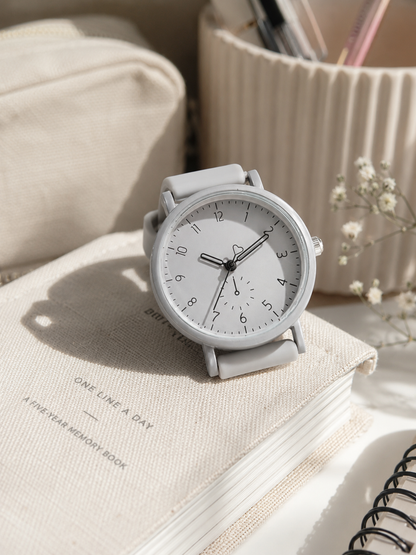 Moon Dream StyleWatch — Montre “ Adolescente ”Fashion Minimaliste Quartz Silicone